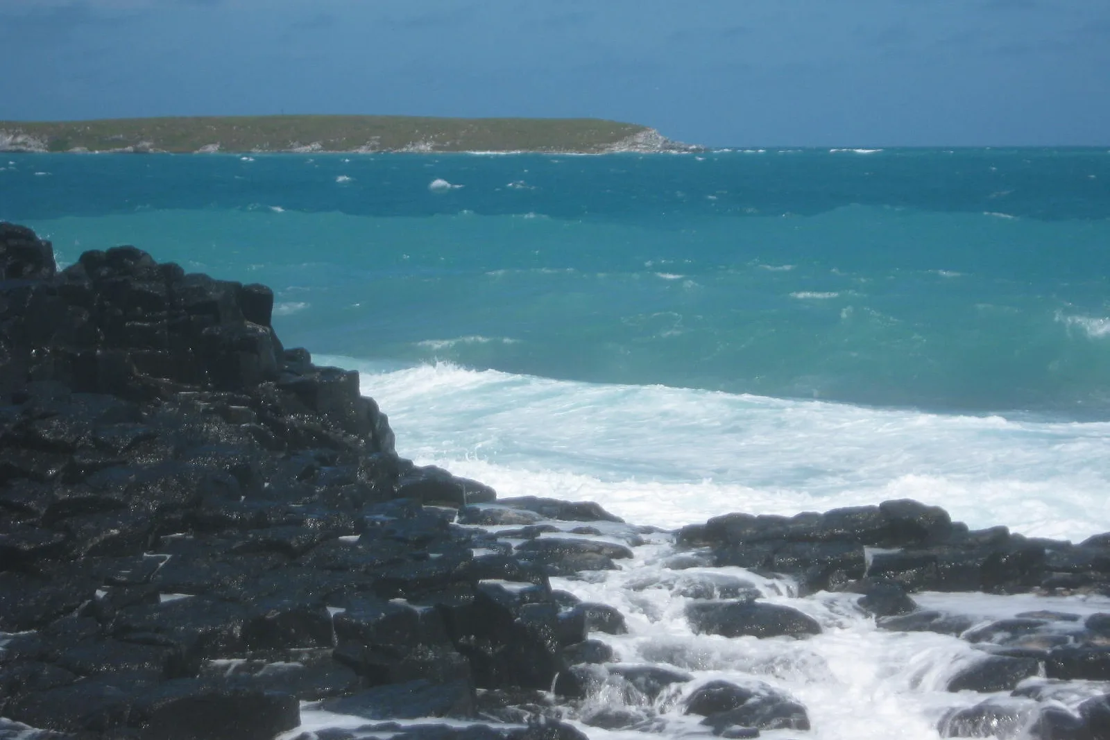 Paisagem do Parque Nacional Marinho dos Abrolhos, arquipélago no sul da Bahia