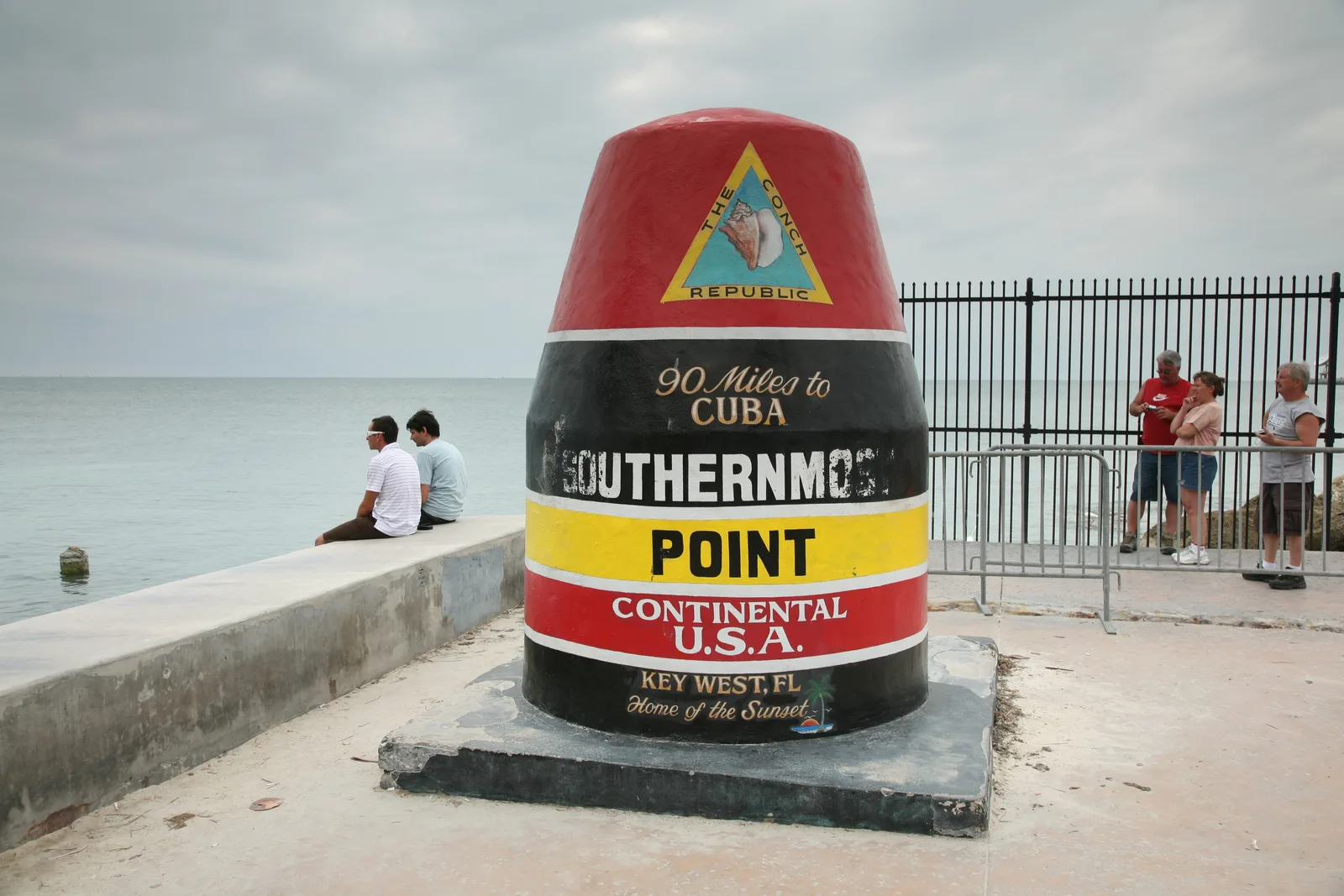 Marco do ponto mais ao sul dos Estados Unidos continentais, em Key West